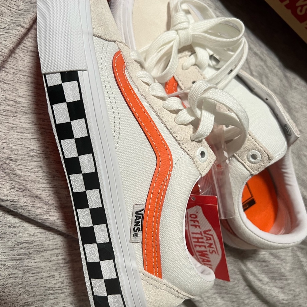 OLD SCHOOL PRO WHITE CHECKERED VANS